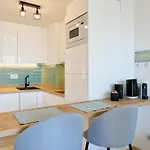 Hola Charming & Old Town Apartman *