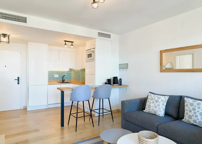 Hola Charming & Old Town Apartman *